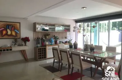 Casa sobrado sendo 4/4 suítes e piscina com sauna no condomínio granville - go