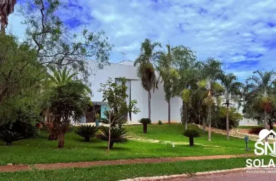 Belíssima casa a venda no residencial aldeia do vale - go