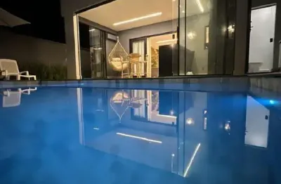 Alugo imóvel residencial de alto padrão, 100% mobiliado, localizado no jardins capri.