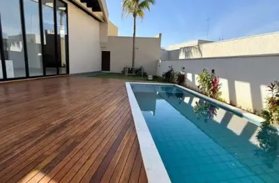 Vendo excelente casa térrea nova , completa em marcenaria , casa toda  inteligente e automatizada no condomínio portal do sol garden golf go.