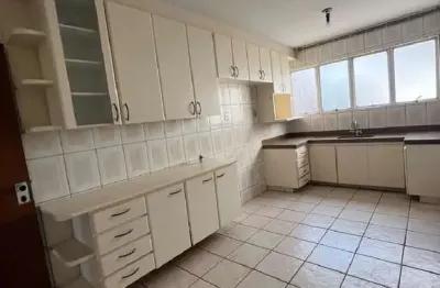 Vendo ou alugo apartamento no edifício montessori setor bueno go
