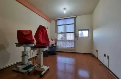 Ótima sala comercial super bem localizada na excelente região hospitalar. agende sua visita!