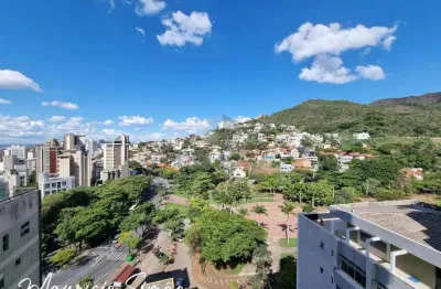 Excelente e bem localizado esse imóvel é um charme! são 4 quartos transformado em 3 quartos. super confortável e com bela vista. agende sua visita!