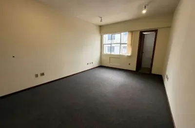 Linda sala comercial - 25m Bairro Santa Efigênia, Belo Horizonte/MG.