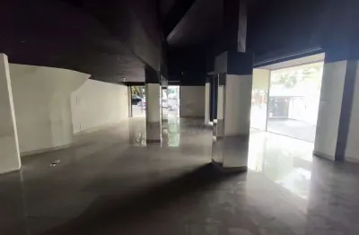 Loja ampla com localização privilegiada na av. getúlio vargas