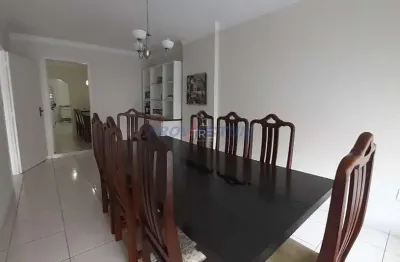 Duas casas, separadas por muro, à venda, no Jardim do Lago, Campinas, SP