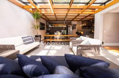 Casa de condomínio com 573 m², 4 quartos sendo 3 suítes à venda no bairro cidade jardim.