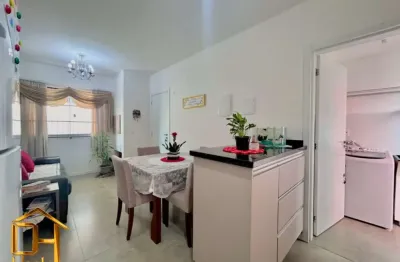 Apartamento térreo giardino com 3 quartos, espaço externo, churrasqueira e 2 vagas de garagem