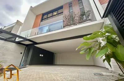Espetacular casa de alto padrão com 3 suítes e elevador no bairro américa