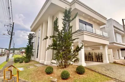 Casa no quinte essence com 3 suítes, sendo 1 master, churrasqueira e piscina