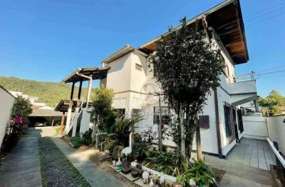 Casa com 4 dormitórios à venda, 180 m² por r$ 1.500.000,00 - boa vista - blumenau/sc
