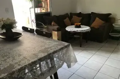Apartamento para venda possui 70 metros quadrados com 2 quartos