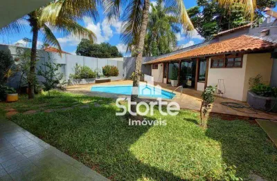 Casa estilo sobrado com 4 dormitórios à venda, 340m² por r$ 1.750.000 - tabajaras - uberlândia/mg