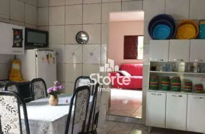 Casas simples em um terreno de 360 m² à venda por r$ 270.000 - jardim ipanema - uberlândia/mg