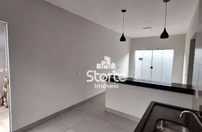 Casa com 2 dormitórios à venda, 54m² por r$ 340.000 - praça alto umuarama - uberlândia/mg