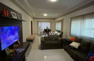 Casa com 3 dormitórios à venda, 200 m² por r$ 950.000,00 - vigilato pereira - uberlândia/mg