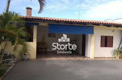 Sobrado com comércio em localização de grande fluxo por r$ 750.000,00 no laranjeiras - uberlândia/mg
