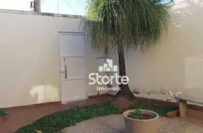 Casa alto padrão com 4 dormitórios à venda, 280 m² por r$ 1.900.000 - alto umuarama - uberlândia/mg