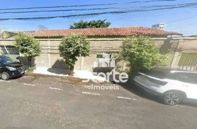 Casa com 4 dormitórios à venda, 230 m² por r$ 1.500.000,00 - santa mônica - uberlândia/mg