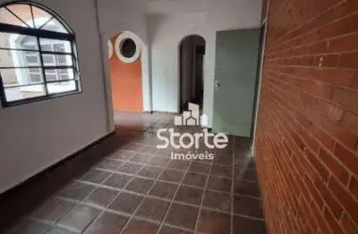 Casa com 7 dormitórios para alugar, 220 m² por r$ 3.500,00/mês - martins - uberlândia/mg