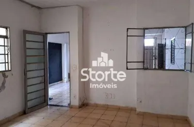 Casa com 4 dormitórios à venda por r$ 525.000,00 - santa mônica - uberlândia/mg