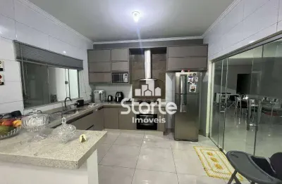 Casa com 3 dormitórios à venda, 190 m² por r$ 720.000,00 - planalto - uberlândia/mg
