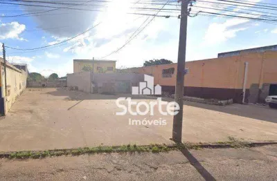 Área em avenida à venda, 2.379m² por r$ 2.500.000 - chácaras tubalina - uberlândia/mg