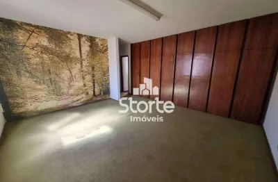Casa com 6 dormitórios para alugar, 364 m² por r$ 7.000,00/mês - centro - uberlândia/mg