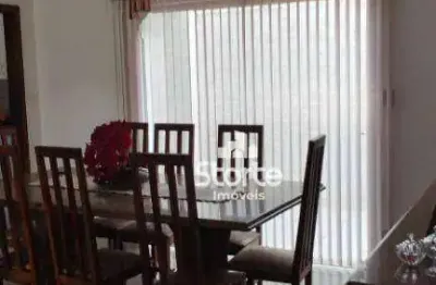 Casa de esquina estilo sobrado com 3/4 à venda, 245m² por r$ 1.200.000 - vigilato pereira - uberlândia/mg