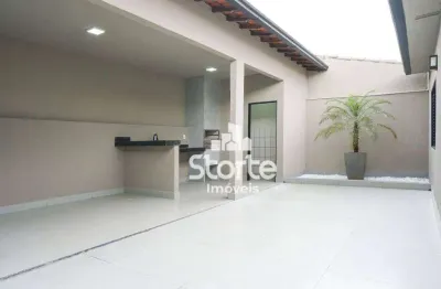 Casa com 3 dormitórios à venda, 260 m² por r$ 849.000,00 - santa mônica - uberlândia/mg
