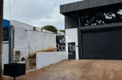 Galpão para alugar, 257 m² por r$ 5.500/mês - tabajaras - uberlândia/mg