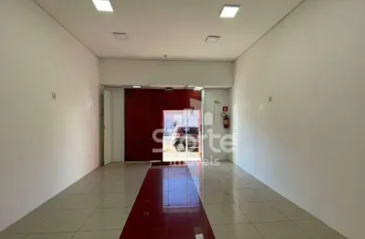 Loja para alugar, 40 m² por r$ 2.800,00/mês - nossa senhora aparecida - uberlândia/mg