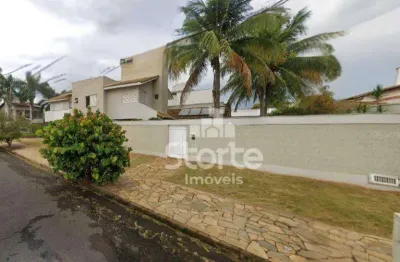 Casa sobrado com 2 suítes e 2 semi-suítes à venda, 305m² por r$ 1.550.000 - jardim karaíba - uberlândia/mg