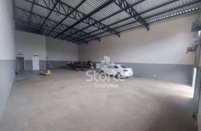 Galpão para alugar, 260 m² por r$ 5.500,00/mês - presidente roosevelt - uberlândia/mg