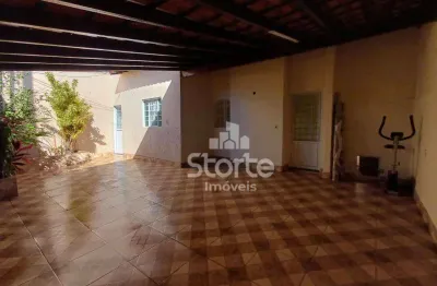 Casa com 3 dormitórios à venda, 115 m² por r$ 480.000,00 - santa mônica - uberlândia/mg