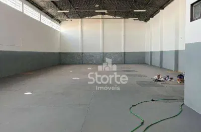 Galpão para alugar, 554 m² por r$ 11.000/mês - umuarama - uberlândia/mg