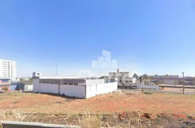 Área à venda, 2651 m² por r$ 1.800.000,00 - marta helena - uberlândia/mg