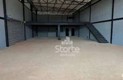 Galpão para alugar, 440 m² por r$ 12.000/mês - novo mundo - uberlândia/mg