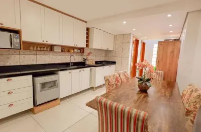 Casa com 2 quartos à venda no Centro, Portão 