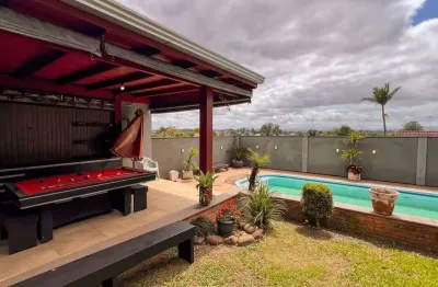 Casa com 3 quartos à venda no Centro, Portão 