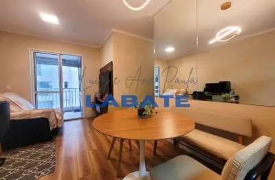Apartamento de 69m², 3 dormitórios (1 suíte), 1 vaga e com varanda