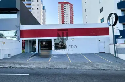 Ponto comercial para locação, com 277,90 metros quadrados, 5 vagas de garagem em frente, localizado na av ademar de barros.próximo ao carrefor - jardim aquarius