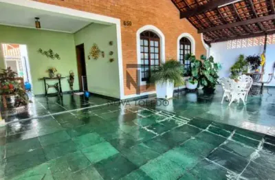 Casa térrea á venda - 199m² - 3 dormitórios 1 suíte - jardim del rey/jardim portugal - próximo ao sesi - sjc