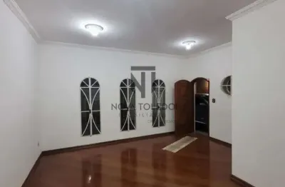 Casa com 2 quartos para alugar na Rua Bambui, Jardim Satélite, São José dos Campos