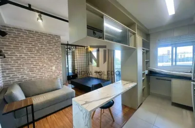 Lindo flat com 1 dorm, totalmente mobiliado, decorado e planejado com ar condicionado, vista e hobby-box.