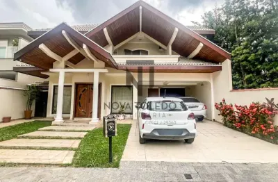 Casa em Condomínio - Residencial Jardim das Colinas - Jardim das Colinas - 3 Dormitórios - 283m²