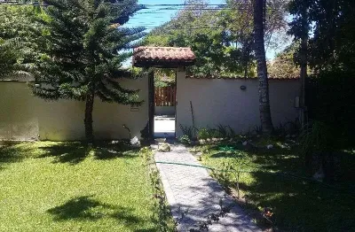 Casa em condomínio fechado com 2 quartos à venda na rua ari barroso, 90, bosque beira rio, rio das ostras, 85 m2 por r$ 700.000