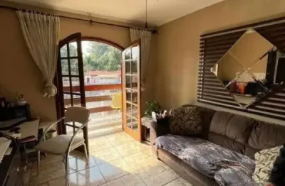 Sobrado  contendo 2 apartamentos de 90m2 cada, 2 dormitórios, sendo 1 suíte e 6 vagas de garagem,  carandiru