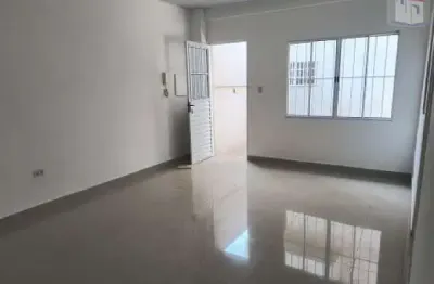 Casa de fundos com dois dormitorios próximo do metro jardim são paulo - jardim são paulo