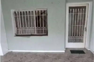 Sobrado com dois  dormitórios, salão, uma vaga de garagem,  próximo do metro santana